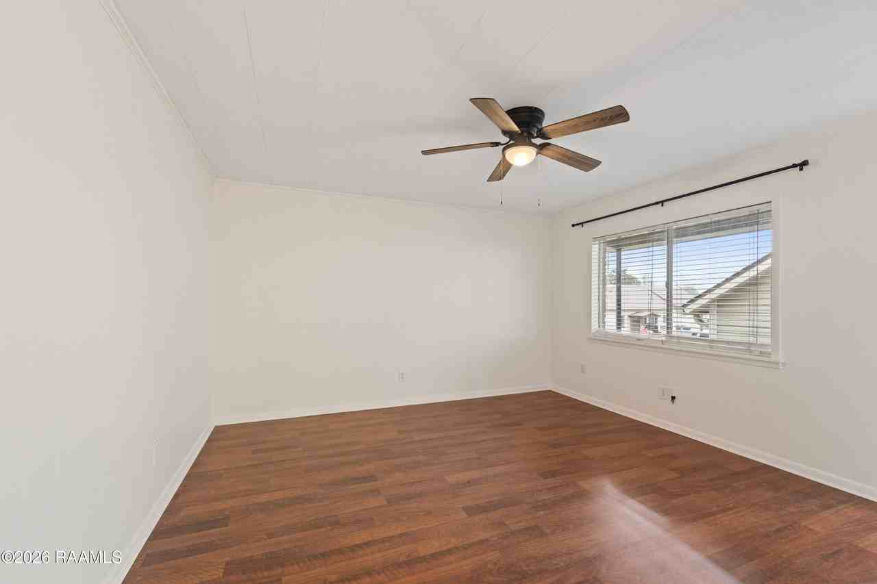 110 Midtown Aly #D - Photo 3 of 12