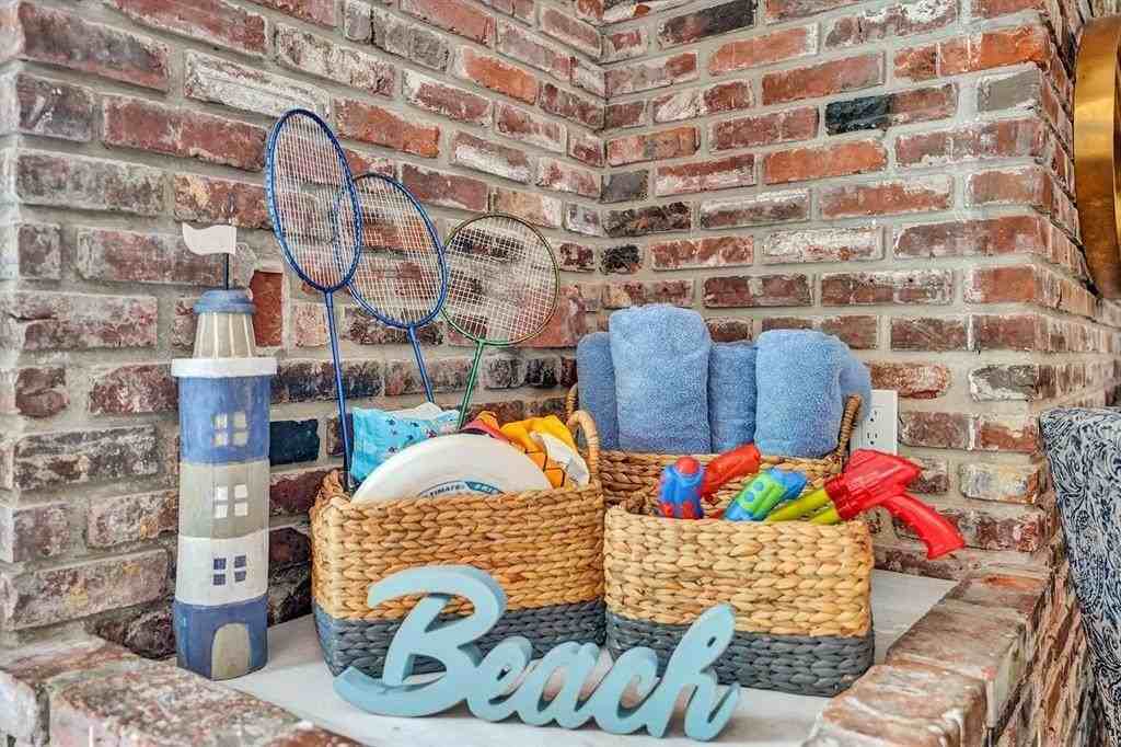 1040 Ne 16th Ter - Photo 6 of 47