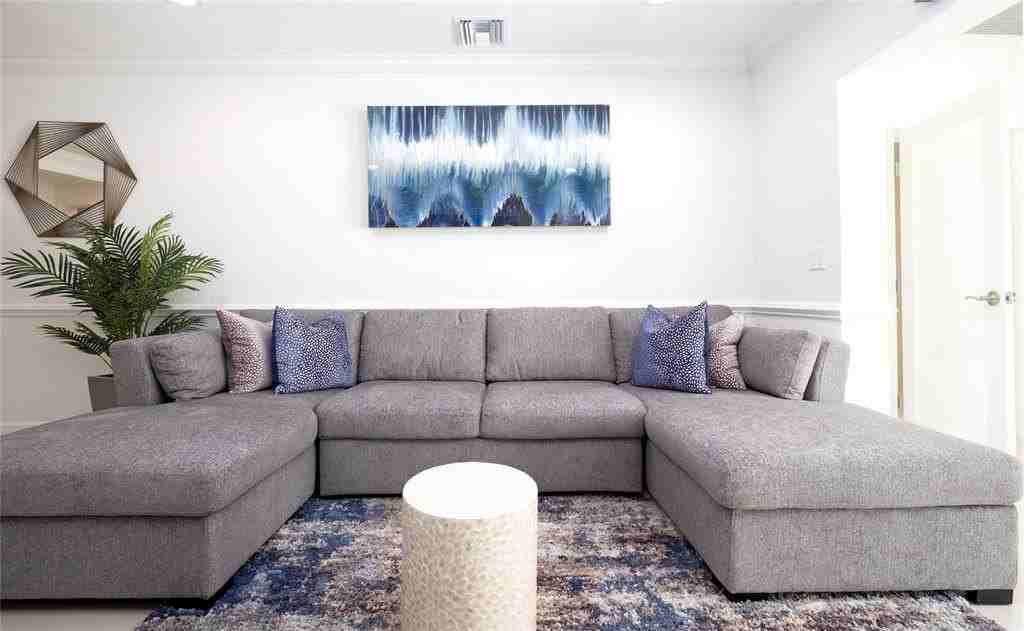 1240 Sw 13th Cir - Photo 3 of 50