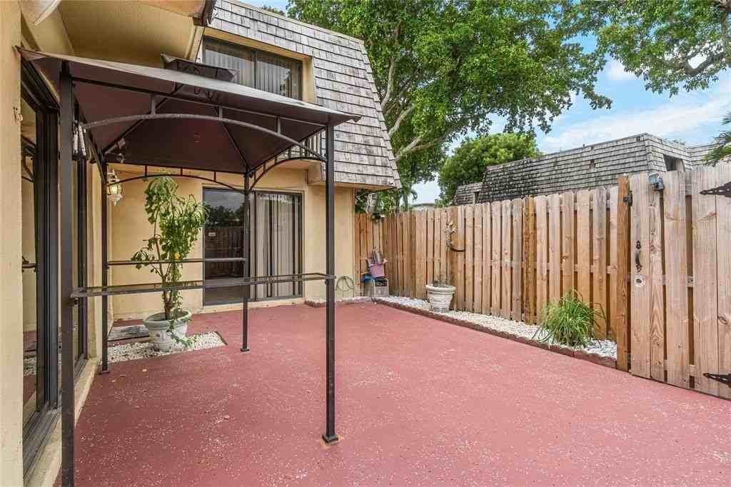 216 Lake Arbor Dr - Photo 4 of 24