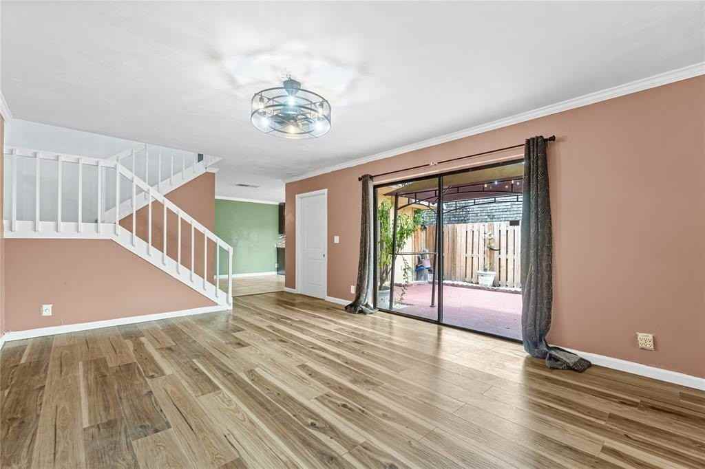 216 Lake Arbor Dr - Photo 7 of 24