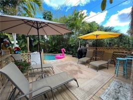 featured image of 1401 Bayview Dr #3