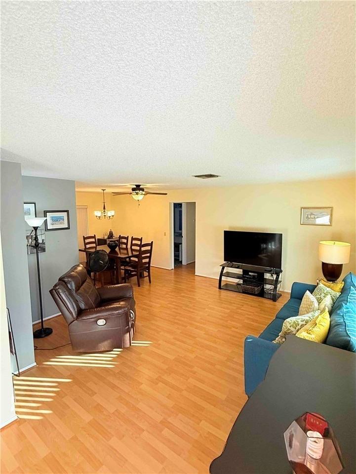 116 21st Ave - Photo 4 of 30