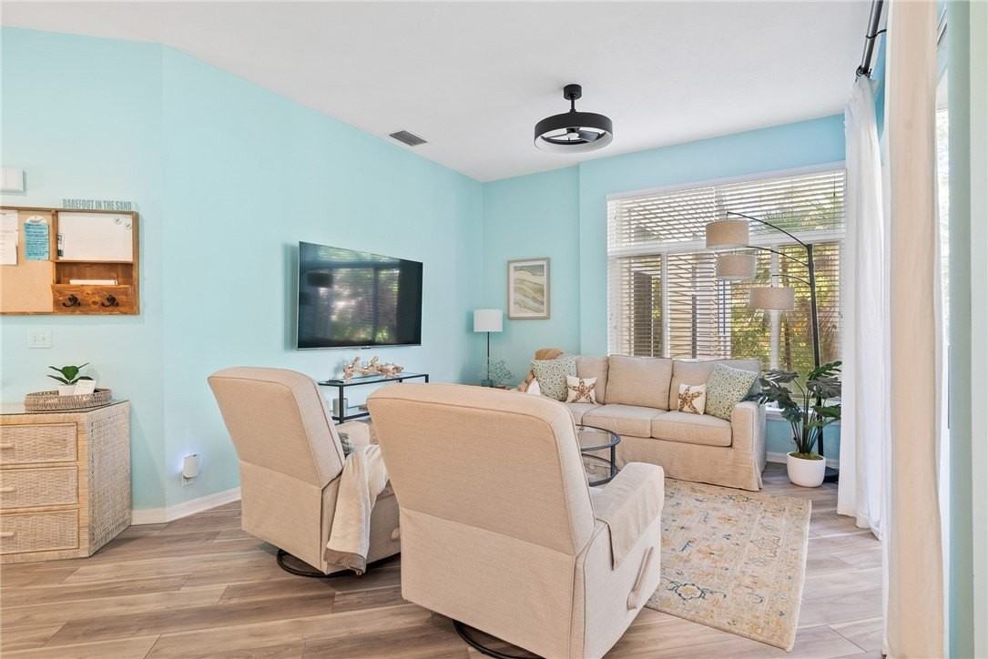 1255 Winding Oaks Cir E Apt 608 #608 - Photo 4 of 36