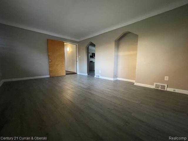 1441 S Telegraph Rd - Photo 4 of 10