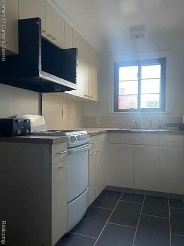 1441 S Telegraph Rd - Photo 5 of 10