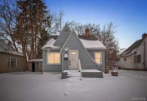 featured image of 911 N Perry St