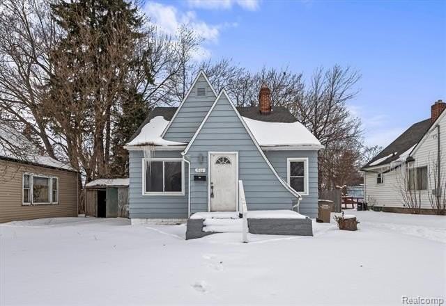 911 N Perry St - Photo 2 of 19