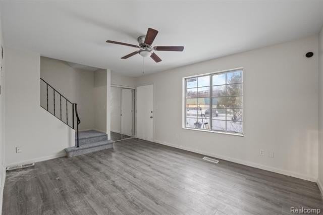 37104 Jefferson Ave - Photo 5 of 16