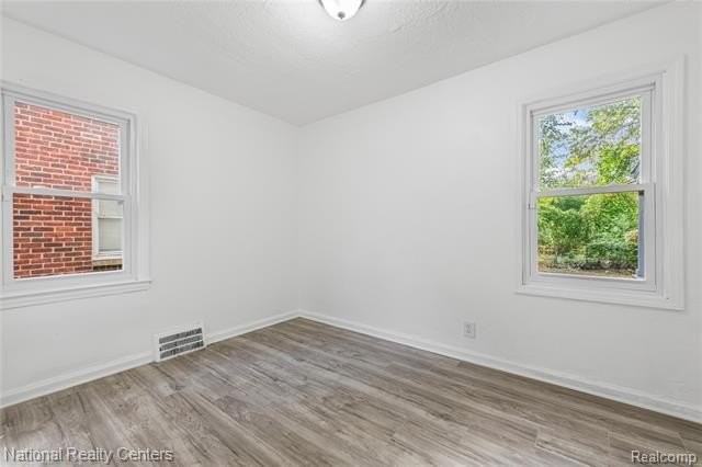 18263 Patton St - Photo 7 of 22