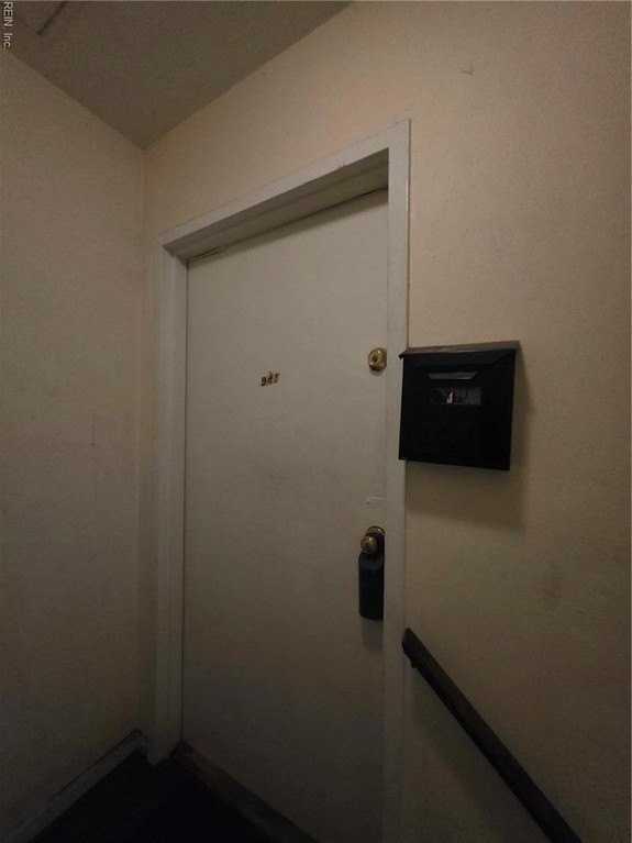 941 Holladay St - Photo 2 of 15