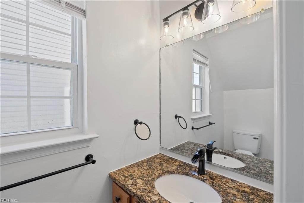 5333 Pandoria Ave - Photo 5 of 22