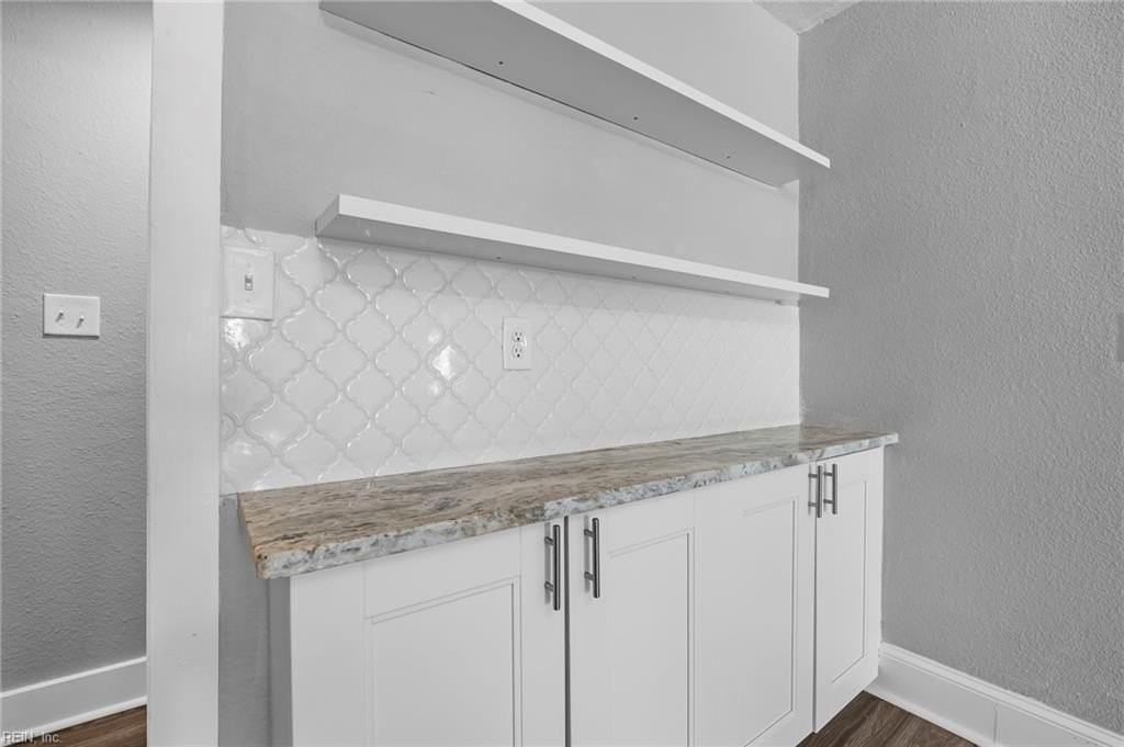 4212 Bart St - Photo 4 of 24