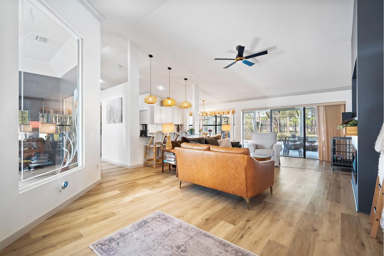 2245 Sw Oak Ridge Rd - Photo 3 of 32