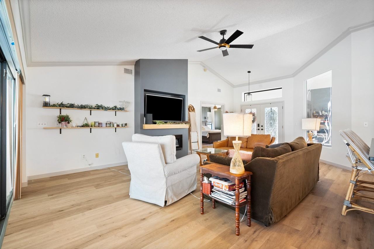 2245 Sw Oak Ridge Rd - Photo 5 of 32