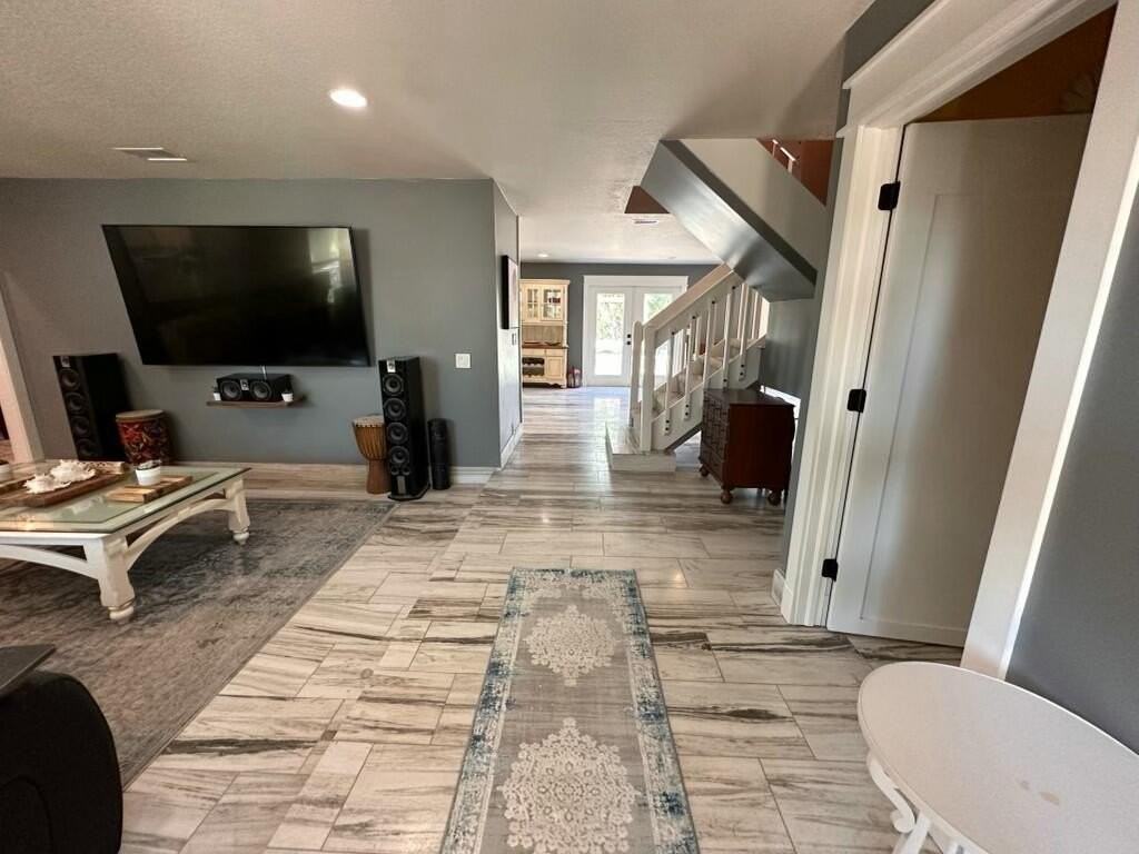 4332 145th Ave N - Photo 4 of 50