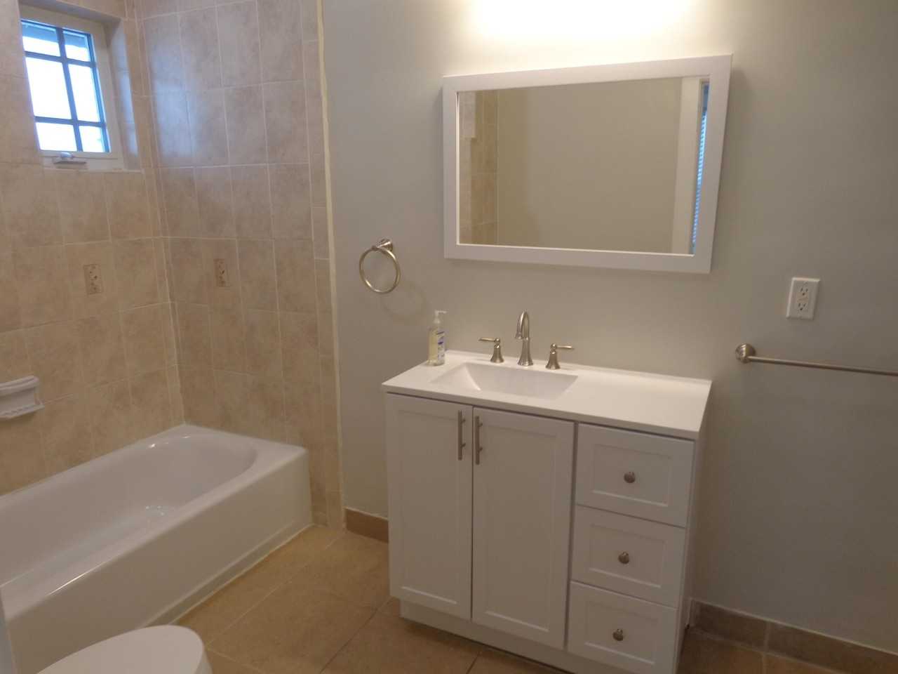 209 S Lakeside Dr #A - Photo 6 of 12