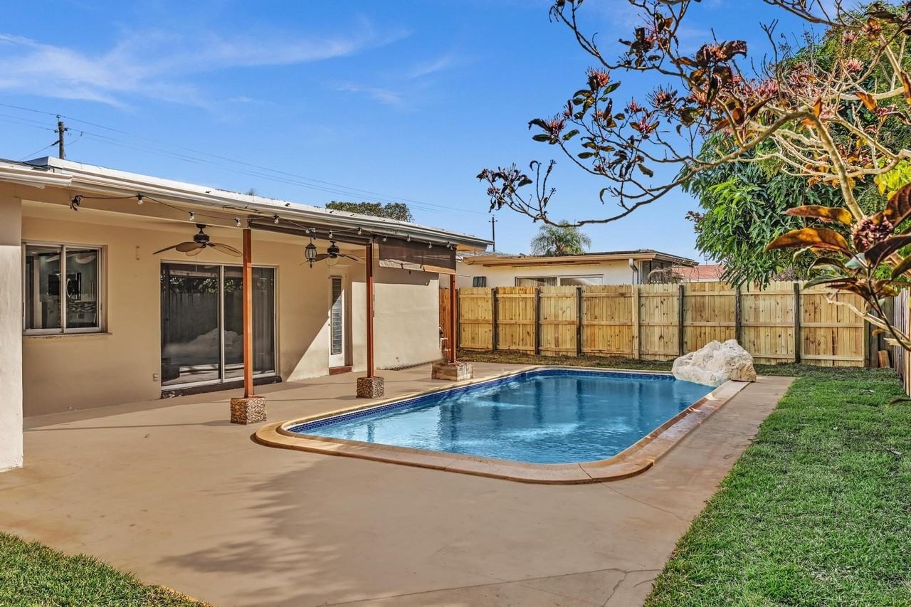 2171 Nw 84th Way - Photo 2 of 40