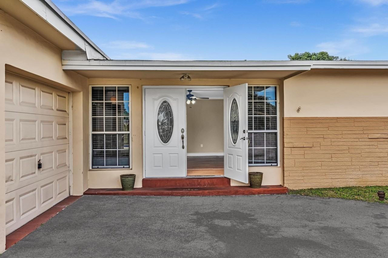 2171 Nw 84th Way - Photo 3 of 40