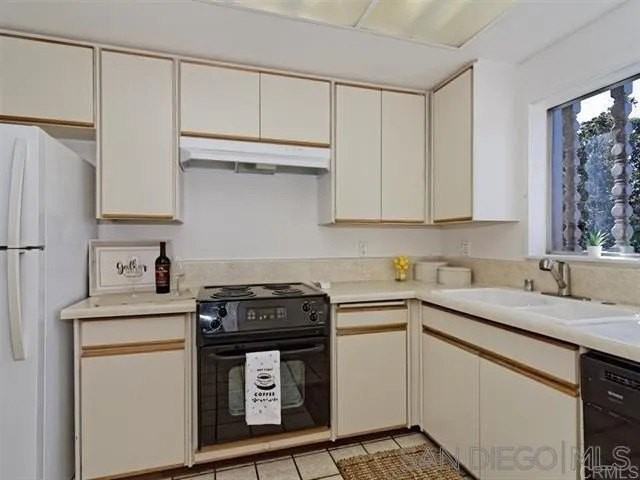 12114 Rancho Bernardo Rd Unit B #B - Photo 6 of 13