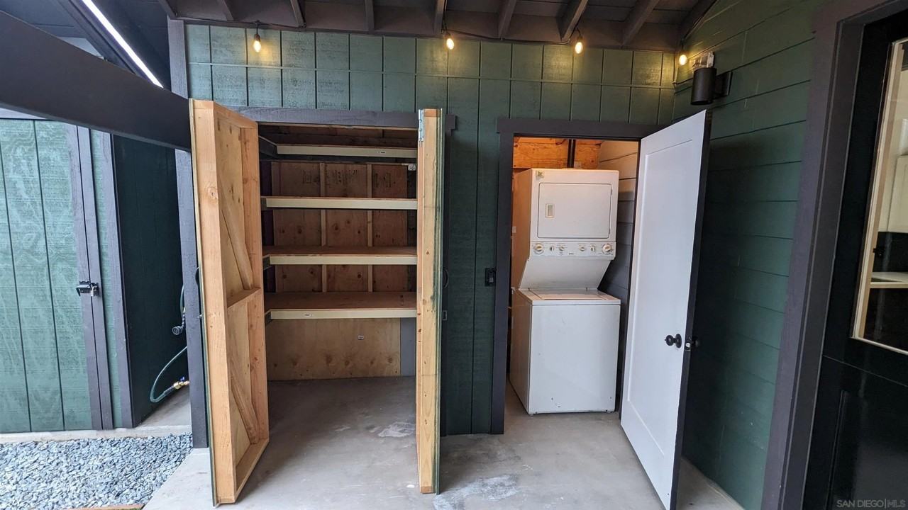 530 Glover Ave Unit A - Photo 3 of 10