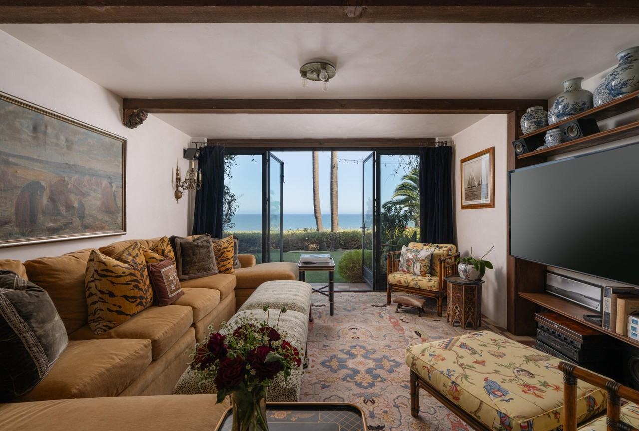 Luneta Plz - Photo 7 of 26