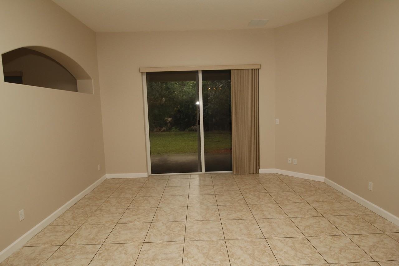 523 Gardendale Cir Se - Photo 6 of 22