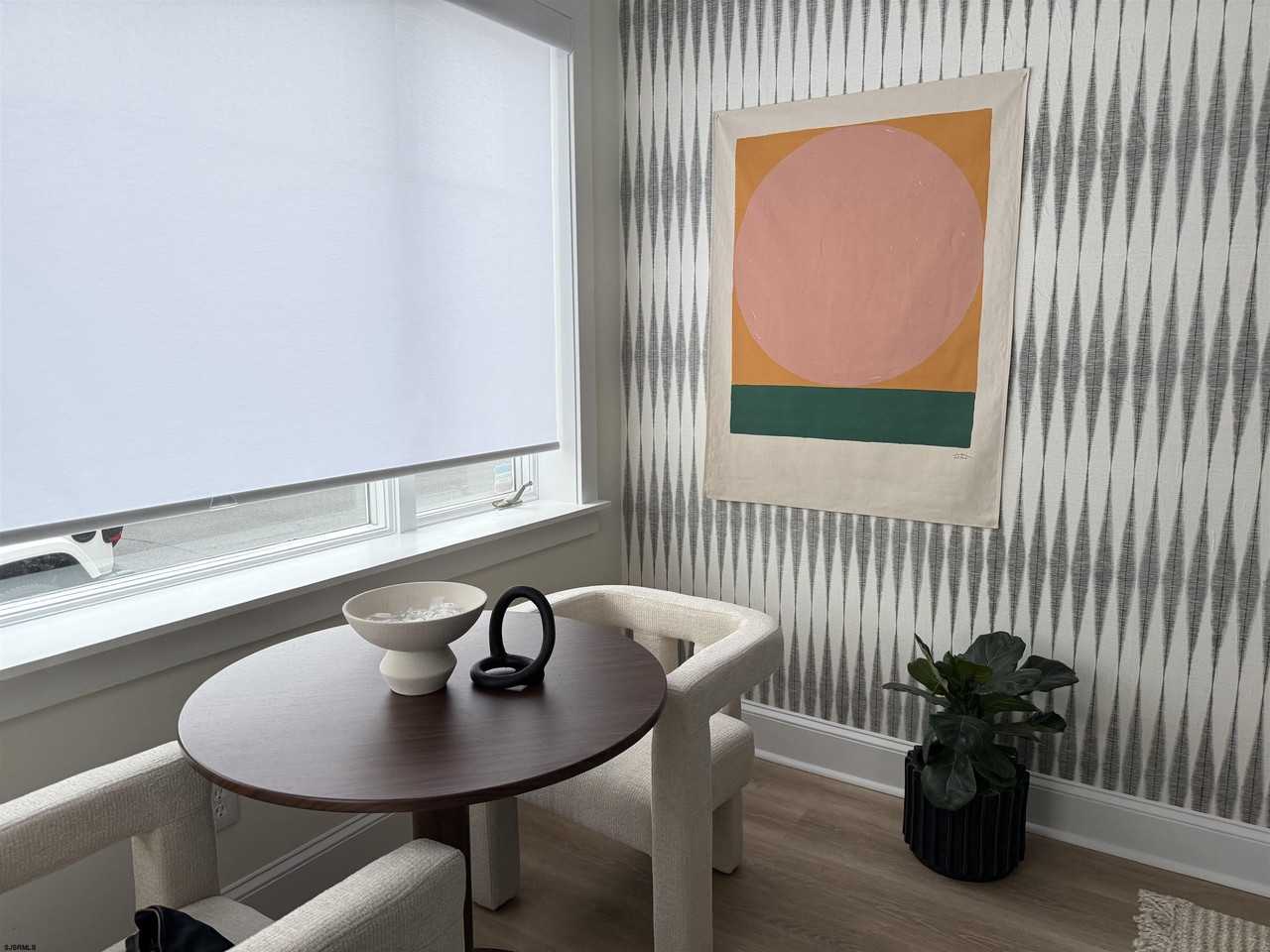 6416 Monmouth Ave - Photo 6 of 27