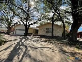 906 Illinois Ave - Photo 3 of 35