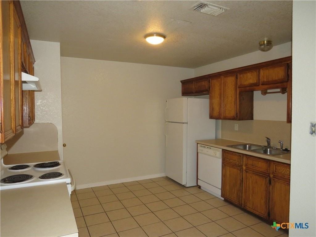 3806 Littleleaf Ct #A - Photo 5 of 13