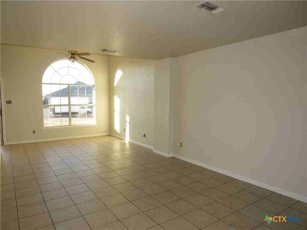 3806 Littleleaf Ct #A - Photo 7 of 13