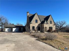 111 W Fowler Ave - Photo 1 of 1