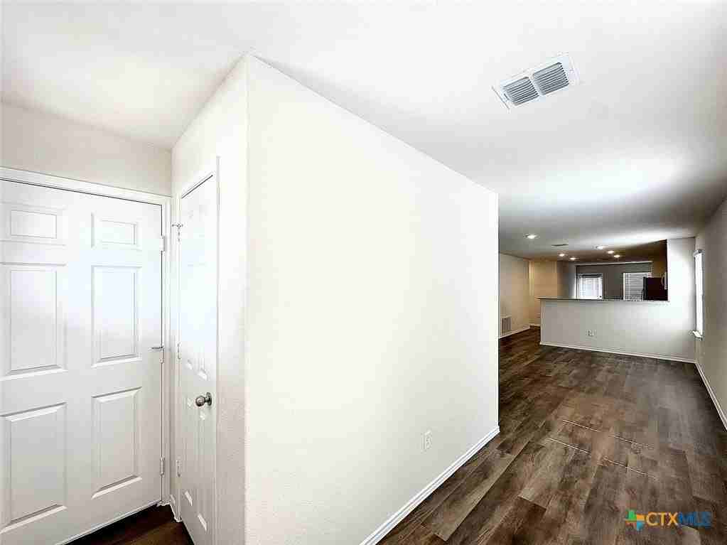 549 Autumn Blaze - Photo 3 of 21