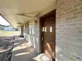 featured image of 20115 San Marcos Hwy Apt 2b #2B