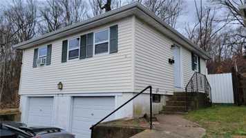 featured image of 15 Virginia Ave