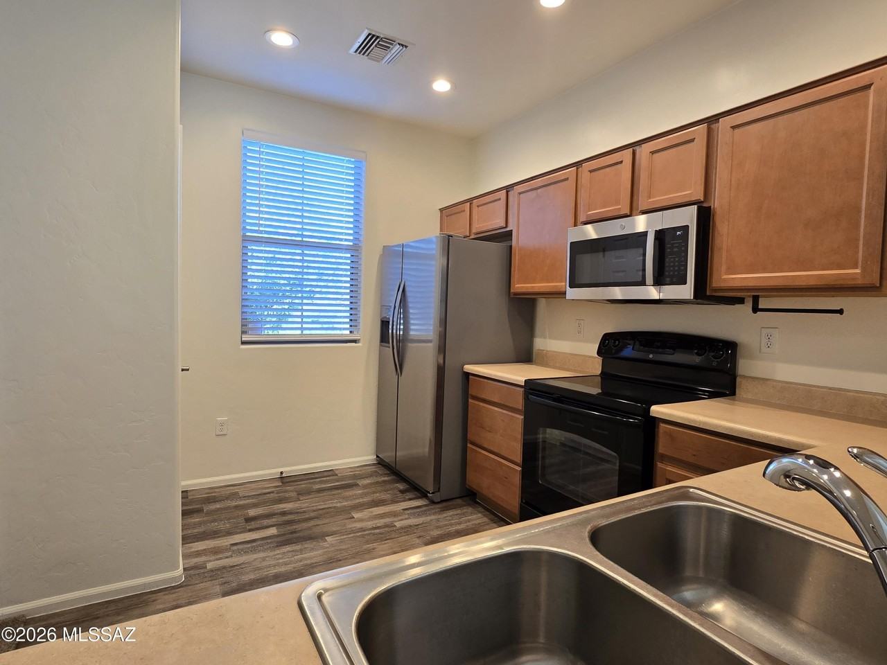 3303 S Lakeside Ridge Loop - Photo 3 of 30