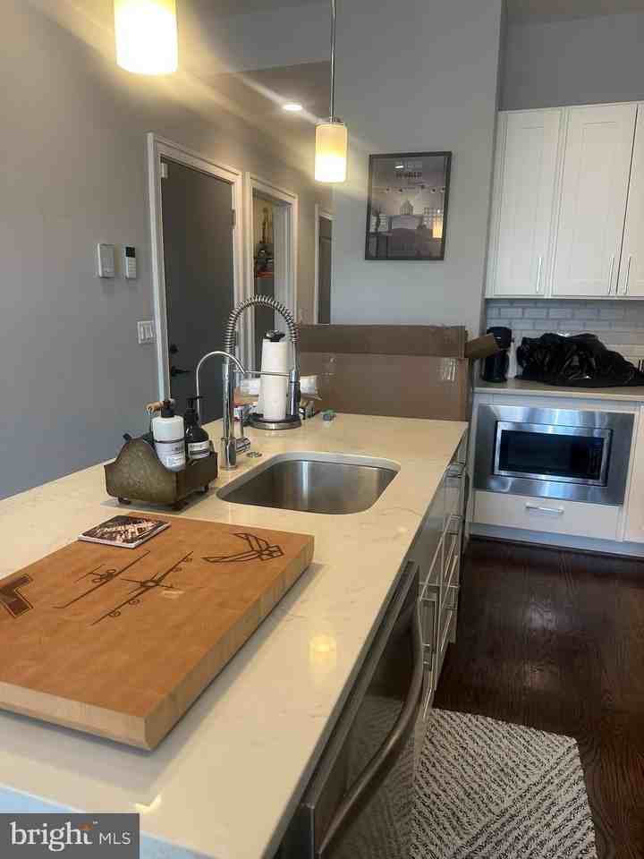 3525 14th St Nw Apt 2 #2 - Photo 7 of 23