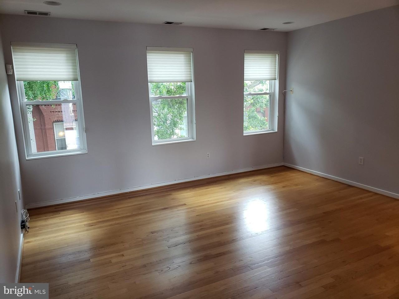 1503 Swann St Nw Apt B #B - Photo 3 of 10