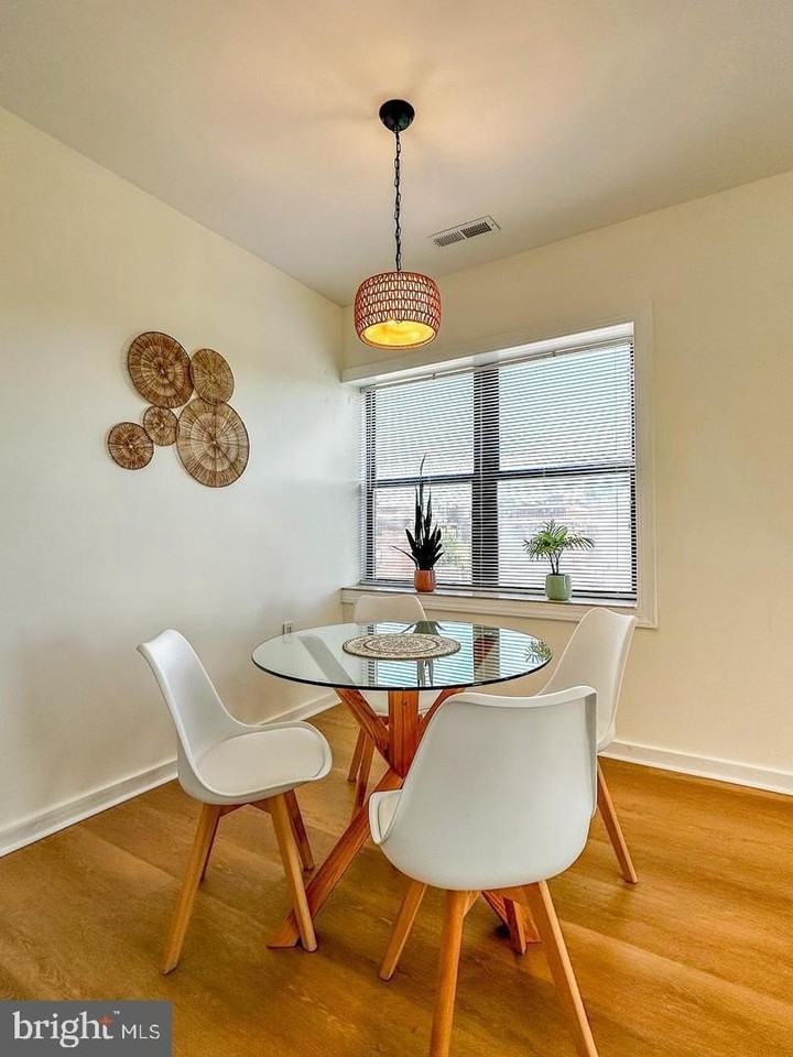 80 New York Ave Nw Apt 402 #402 - Photo 5 of 34