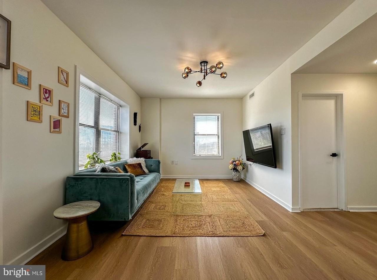 80 New York Ave Nw Apt 402 #402 - Photo 7 of 34