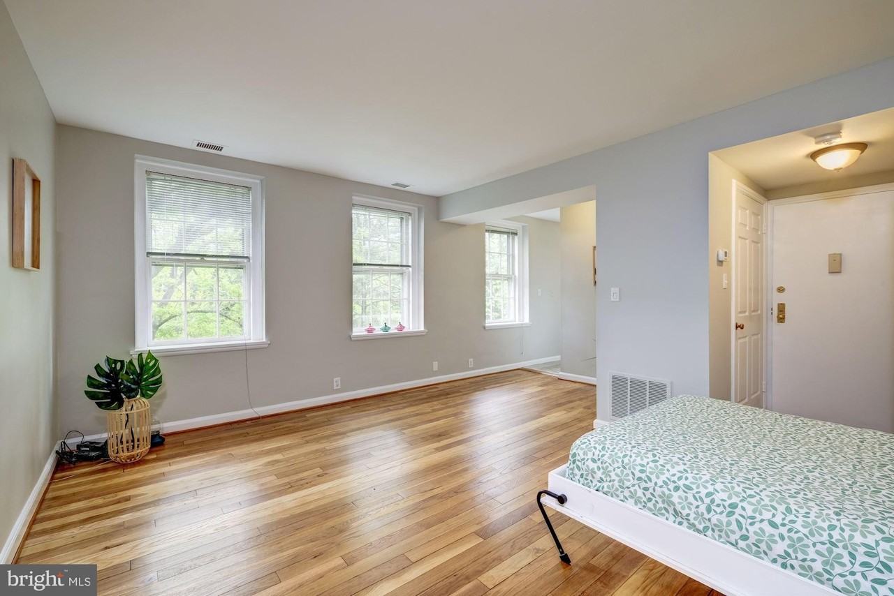 3420 38th St Nw Apt D418 #D418 - Photo 4 of 18