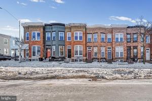 featured image of 407 W 28th St