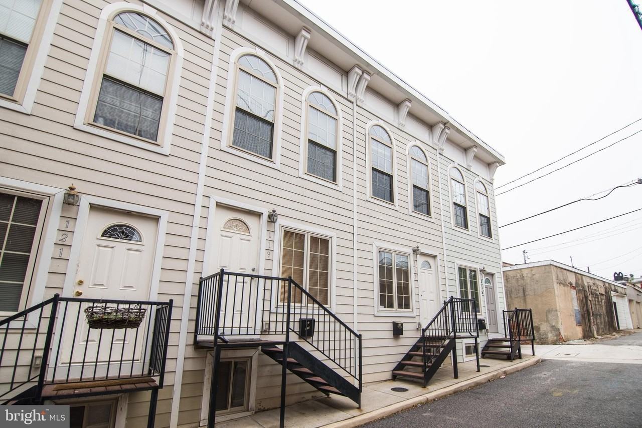 119 N Duncan St - Photo 2 of 38