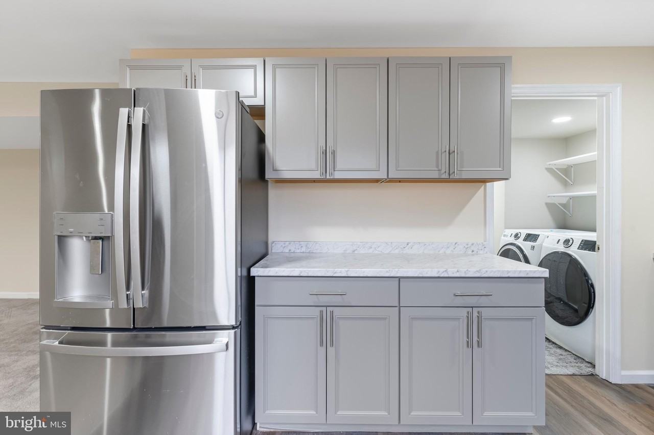 3376 Marylea Ct - Photo 4 of 29