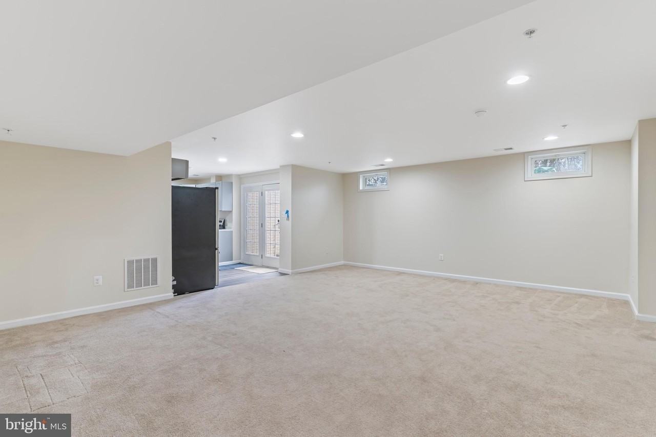 3376 Marylea Ct - Photo 7 of 29