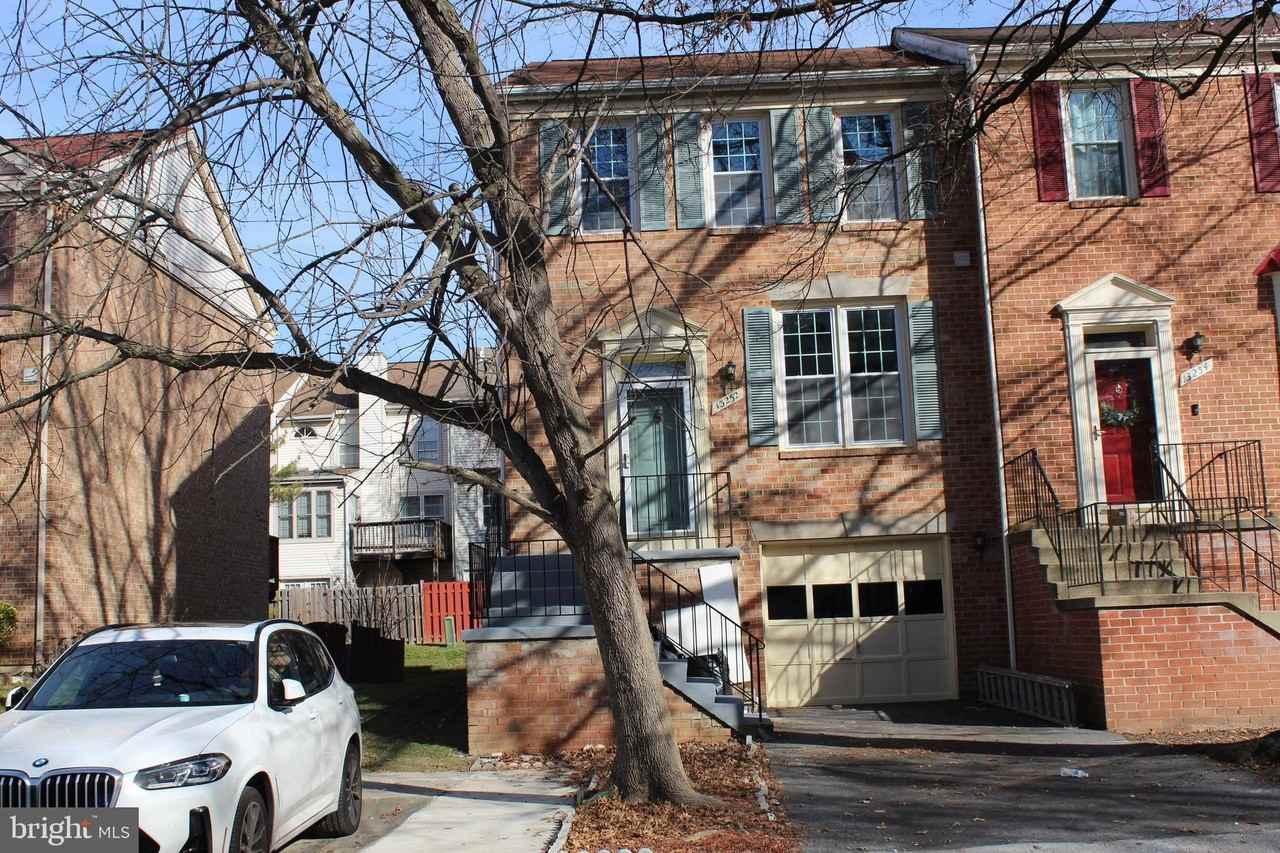 13252 Copland Ct - Photo 3 of 50