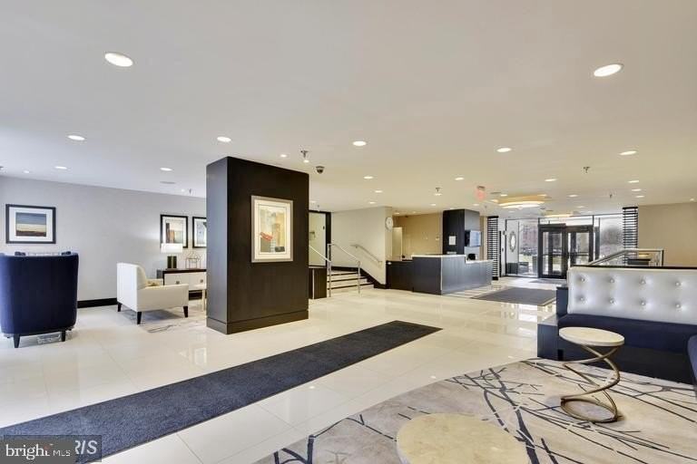 7401 Westlake Ter Apt 610 #610 - Photo 3 of 39