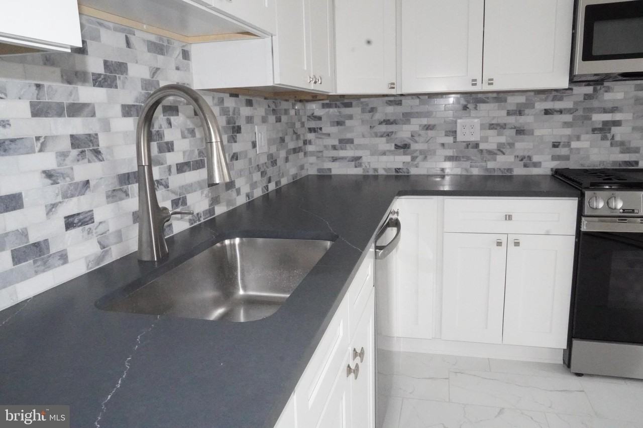 7308-B Normandy Dr - Photo 4 of 23