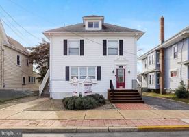 featured image of 706 High St N Ste 2 #2