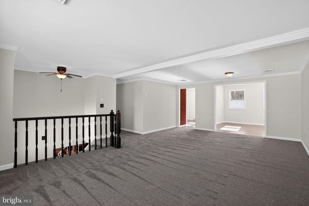 540 Martins Corner Rd - Photo 4 of 33